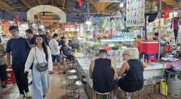 “Tâm tư” buộc phải tăng giá bán của chủ quán ở TP HCM 