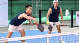 Mạc Hồng Quân vô địch đôi nam 18 - 44 tuổi Giải Pickleball "Vòng tay yêu thương" 2025