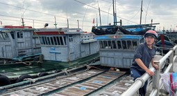 Mỏi mòn chờ tiền hỗ trợ, ngư dân Huế "hụt hơi"