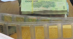 Tối 16-12, giá vàng tiếp tục giảm sâu