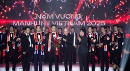 Trần Tiến Dũng đăng quang nam vương Manhunt Vietnam 2025 