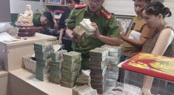 Thợ hồ, công nhân tham gia đường dây rửa tiền tại tiệm vàng lớn ở TPHCM