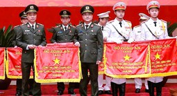 Giám đốc Công an Thanh Hóa Tô Anh Dũng được trao tặng Huân chương Chiến công hạng Nhất