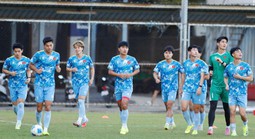 Trung vệ "thép" U22 Việt Nam muốn "khóa chặt" tiền đạo U22 Thái Lan