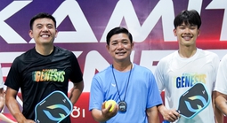 Đàn em, người đánh cặp của Lý Hoàng Nam có ngày đặc biệt