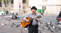 Diễn viên kỳ cựu của hãng phim Giải phóng bất ngờ làm liveshow ở tuổi U90