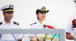 Thủy thủ đoàn tàu Hải quân Hàn Quốc rạng rỡ trong ngày đầu cập cảng Tiên Sa, TP Đà Nẵng