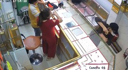 Thanh niên hỏi mua vàng cưới rồi làm liều tại tiệm vàng ở TP HCM