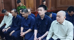 “Lò" cho vay lãi nặng tuyển "học việc" tạt sơn trả lương đến 100 triệu đồng