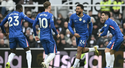 Chelsea kiên cường giành lại 1 điểm dù Newcastle dẫn trước 2 bàn