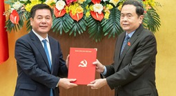 Bộ trưởng Bộ Công Thương Nguyễn Hồng Diên giữ chức vụ mới tại Quốc hội