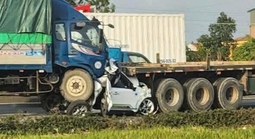 Tai nạn giao thông liên hoàn thảm khốc, 3 người thuong vong, 7 xe ô tô bị hư hỏng