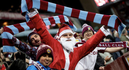 Vì sao bóng đá Anh luôn nóng bỏng dịp Giáng sinh, Boxing Day?