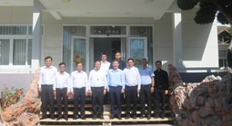 Trưởng Ban Tuyên giáo và Dân vận Thành ủy TPHCM chúc mừng Giáng sinh tại Tòa Giám mục Phan Thiết