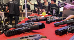 Những tiếng súng ám ảnh toàn cầu: Khác biệt quan điểm, tình hình sử dụng súng