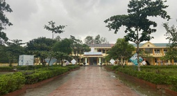 Phó Hiệu trưởng Đỗ Thị Hồng Huế bị cách chức, địa phương đề xuất duy trì bếp ăn bán trú