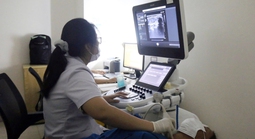 Mắc ung thư tuyến giáp: Đừng quá lo lắng!