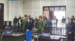 Người phụ nữ lừa đảo hơn 31 tỉ đồng để "nướng" vào cờ bạc 