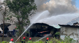 Một đội chữa cháy và cứu nạn cứu hộ ở TPHCM cứu tài sản 200 tỉ đồng cho doanh nghiệp