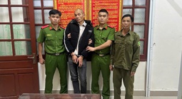 Chủ quán cà phê mất cả trăm triệu đồng, camera ghi lại chân dung kẻ đầu trọc đáng ngờ