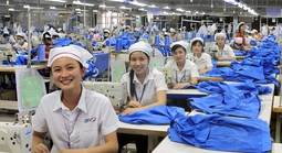 TPHCM: Hàng trăm ngàn lao động tìm được việc mới trong năm 2025