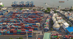 Xuất nhập khẩu cán mốc 900 tỉ USD