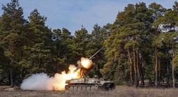 Nga bắn hạ hàng loạt máy bay không người lái Ukraine lao vào Moscow