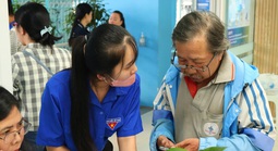 Từ 1-1-2026, TPHCM hỗ trợ toàn diện mức đóng BHYT cho 6 nhóm đối tượng đặc thù