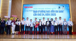 Khai màn chương trình “Đưa trường học đến thí sinh” lần thứ 25 - năm 2026