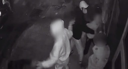 Công an tạm giữ 14 thanh thiếu niên vô cớ đánh người ở Xóm Chiếu, TPHCM