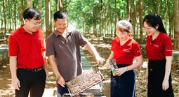 "Chìa khóa" chuyển đổi số thành công cho hộ nghèo