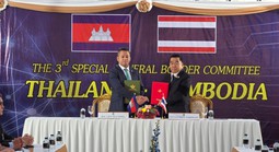 Nóng: Thái Lan - Campuchia đồng ý ngừng bắn ngay lập tức