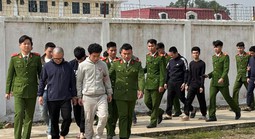 Triệt phá đường dây lừa đảo xuyên quốc gia do người Việt Nam cầm đầu