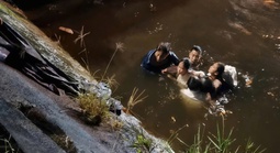 Khoảnh khắc sinh tử của 3 mạng người dưới kênh nước ở Bắc Gianh