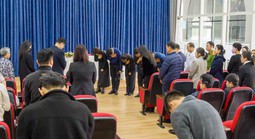 Đà Nẵng: Học sinh lớp 1 tử vong tại hồ bơi, nhà trường tổ chức xin lỗi gia đình