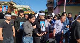 CLIP: Xúc động dòng người tiễn đưa 4 nạn nhân trong vụ cháy nhà