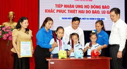 TPHCM tiếp nhận thêm hơn 20 tỉ đồng ủng hộ đồng bào bị thiệt hại do bão lũ