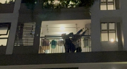 CLIP: Nam thanh niên định nhảy lầu ở chung cư Q7 Boulevard