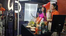 Bịt lỗ hổng hàng giả trên sàn