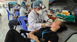 Tăng mức đóng BHYT: Dịch vụ phải đổi mới trước