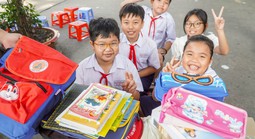 Món quà đặc biệt gửi đến chương trình "Triệu tập vở cho học sinh vùng bị thiên tai"