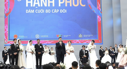 80 cặp đôi tổ chức lễ cưới tập thể bên hồ Hoàn Kiếm