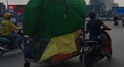 "Làm xiếc" giữa trung tâm thành phố