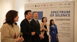 "Phổ thinh lặng"- một triển lãm lấy nước mắt, tạo suy nghĩ