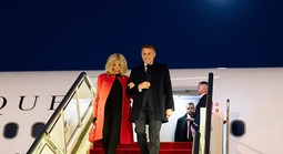 Vừa kết thúc chuyến thăm, tổng thống Pháp dọa áp thuế lên hàng hóa Trung Quốc