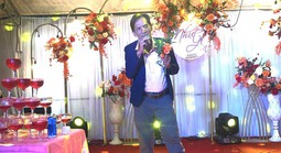 Thương Tín: một đời thị phi