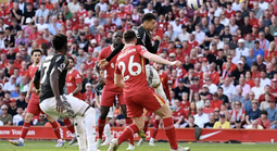 Ngoại hạng Anh: Arsenal, Newcastle hâm nóng cuộc đua Top 5