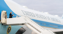 Qatar tặng máy bay 400 triệu USD, Tổng thống Donald Trump có được nhận?