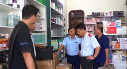 Bóc trần sự thật bên trong cửa hàng mỹ phẩm Tuấn Lài