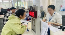 Chủ tịch UBND TP HCM: Không để người dân chờ quá 20 phút để nộp hồ sơ